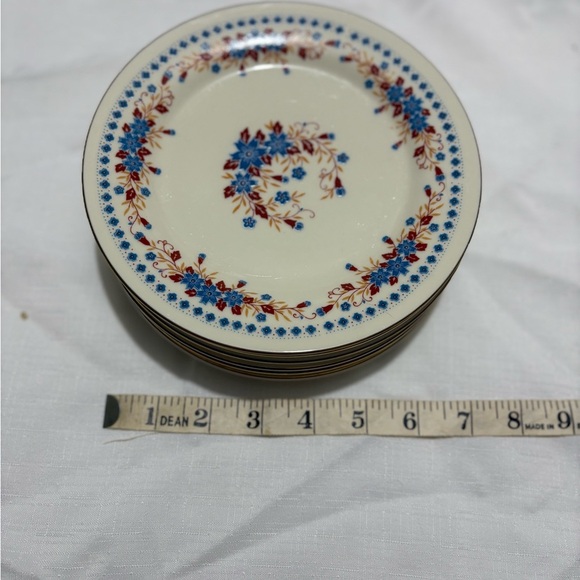 Vintage Floral Patterned Plates Set of 6  - Blue and Cream - Picture 2 of 3